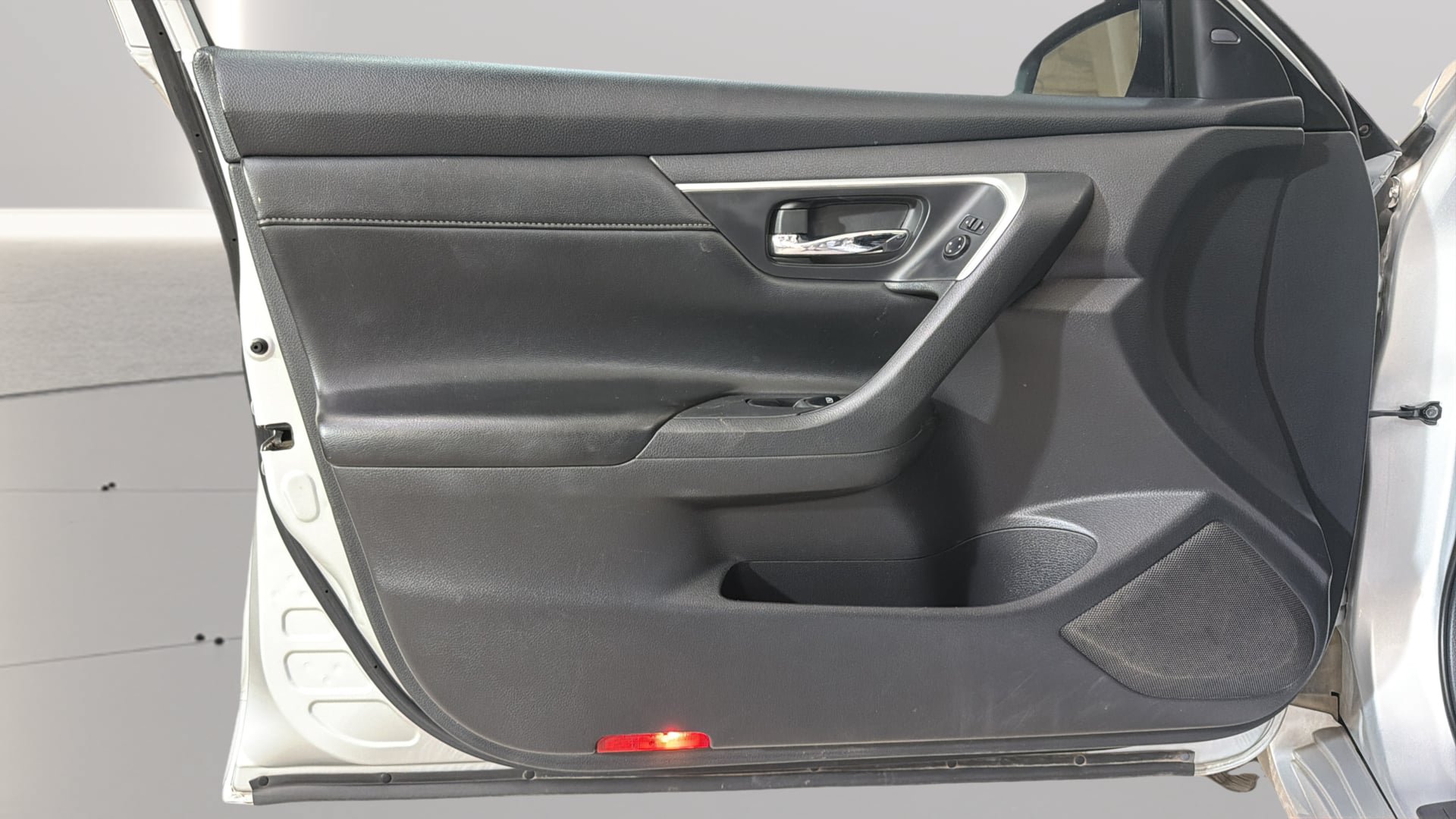 Used 2018 Nissan Altima 2.5 SL FWD image 21