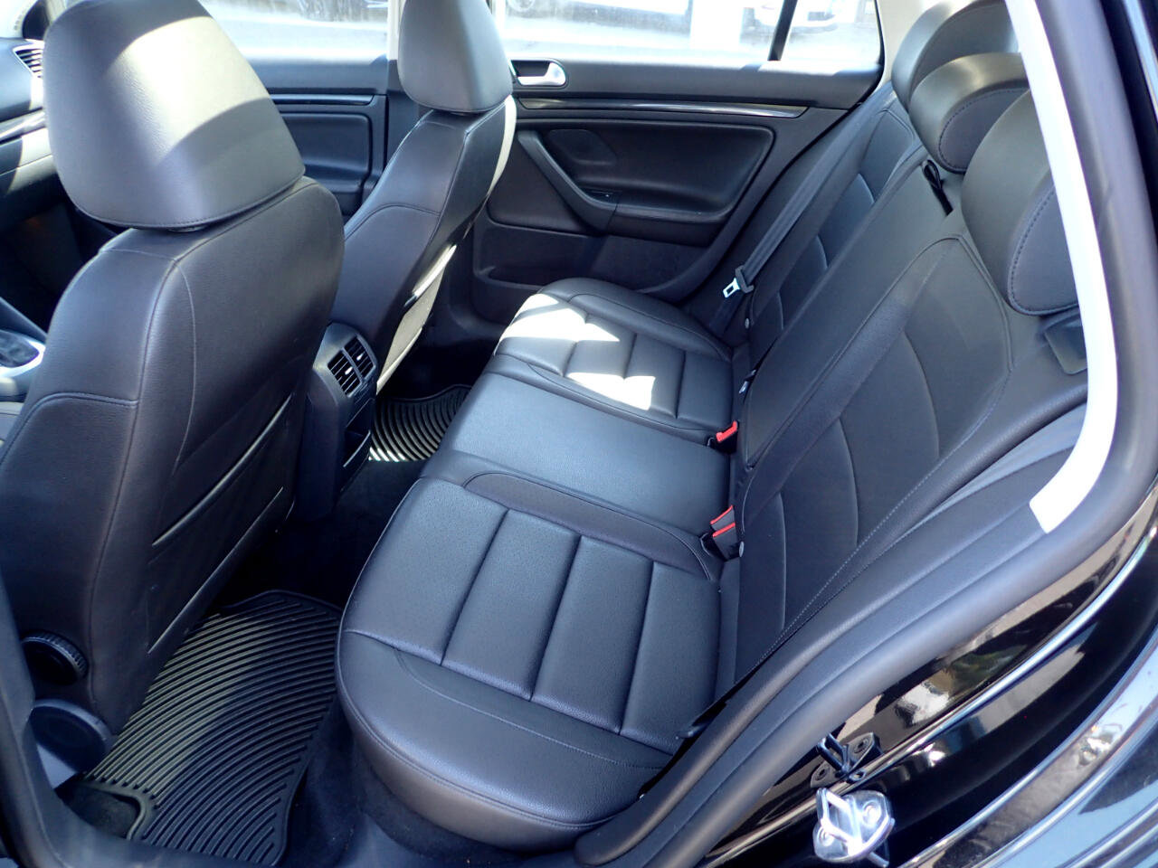 Used 2013 Volkswagen Jetta SE image 10