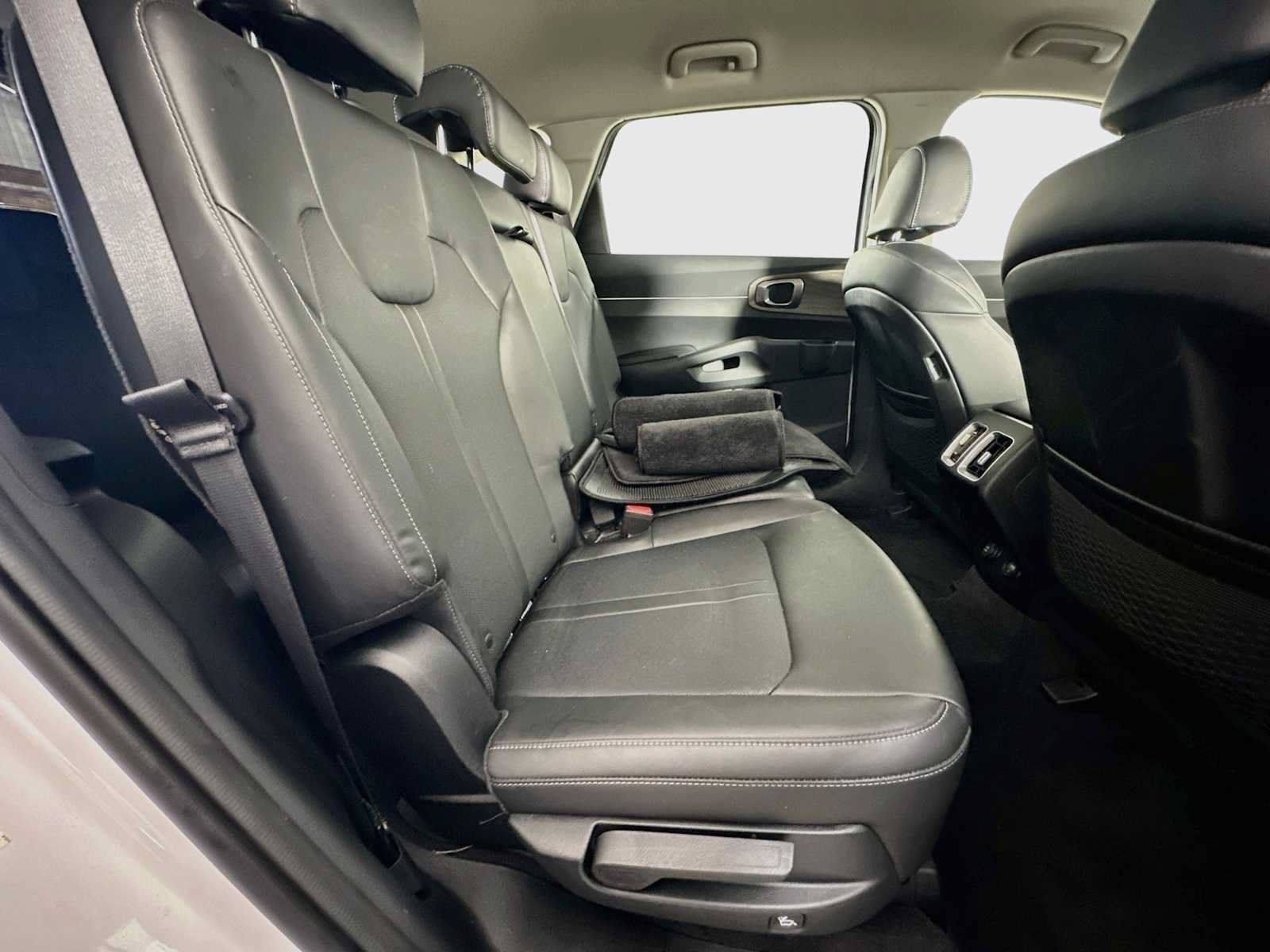 Used 2022 Kia Sorento S AWD/4WD image 26