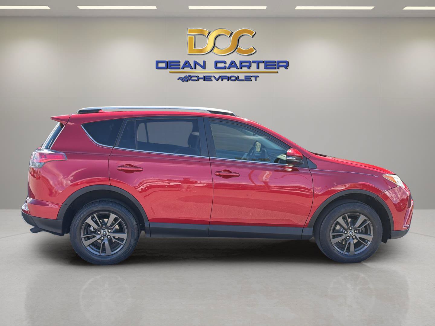 Used 2017 Toyota RAV4 XLE w/ All Weather Liner Package AWD/4WD image 6