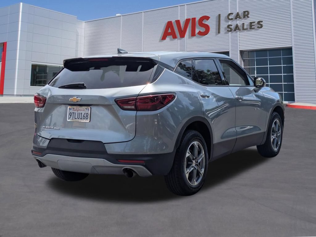 Used 2025 Chevrolet Blazer LT AWD/4WD image 6