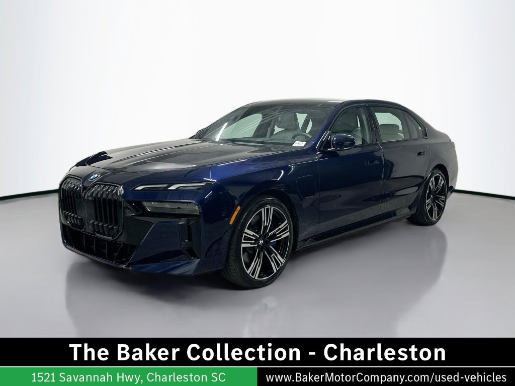 Used 2026 BMW 750e xDrive AWD/4WD image 1