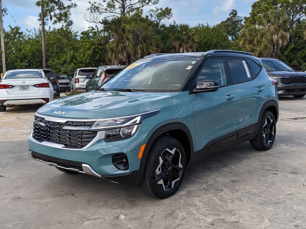 Certified 2025 Kia Seltos S image 4