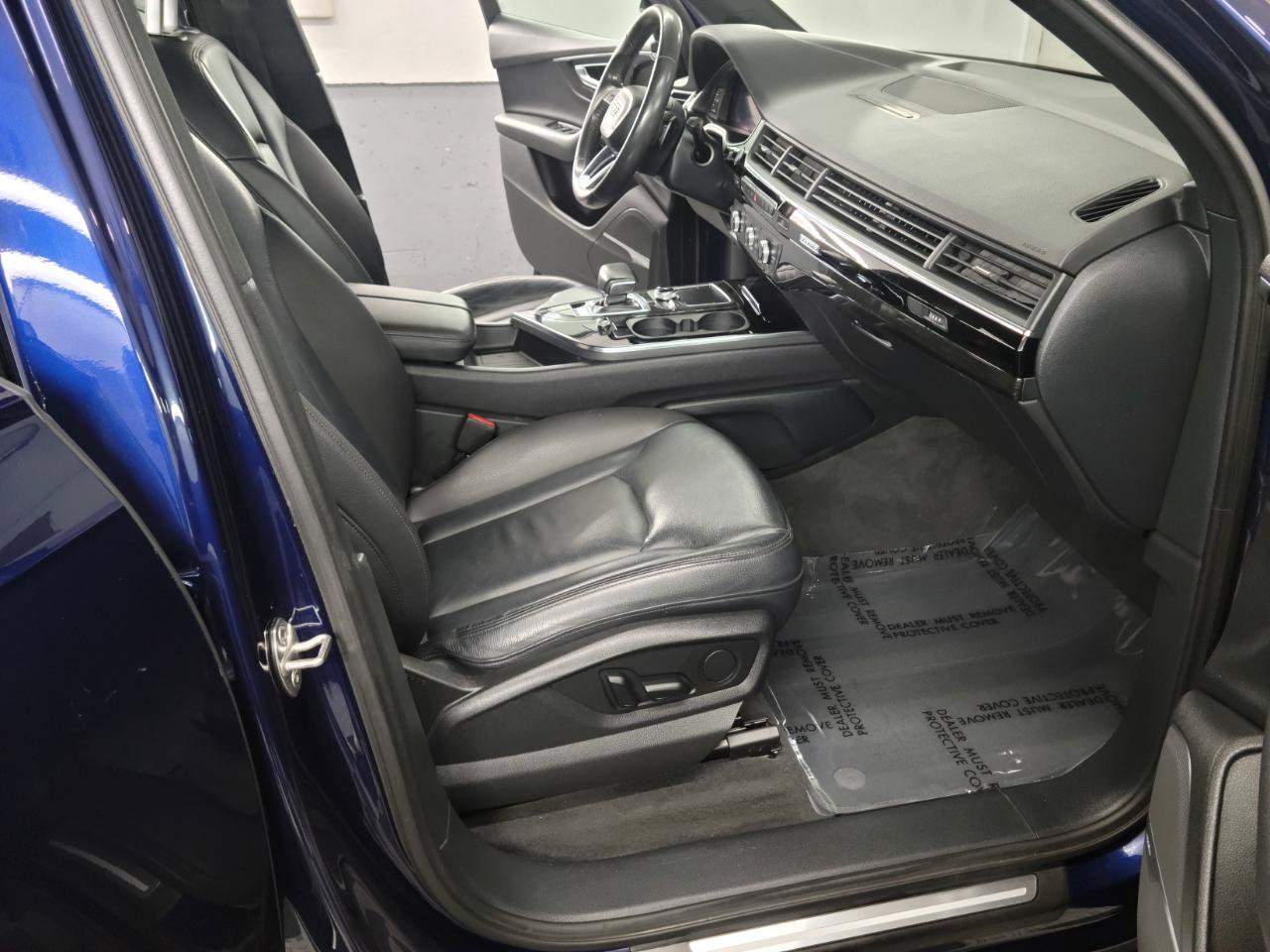 Used 2019 Audi Q7 3.0T Premium Plus w/ Premium Plus Package AWD/4WD image 12