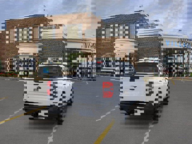 New 2025 Ford Maverick XLT image 33