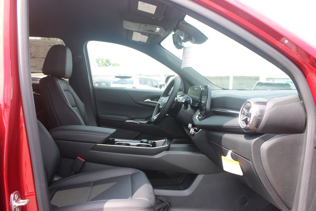New 2027 Chevrolet Equinox LT w/ Convenience Package II FWD image 29