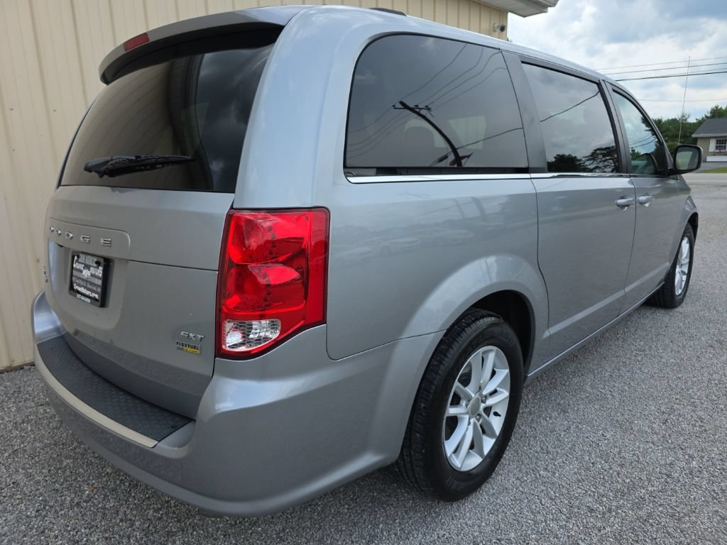 Used 2019 Dodge Grand Caravan SXT FWD image 5