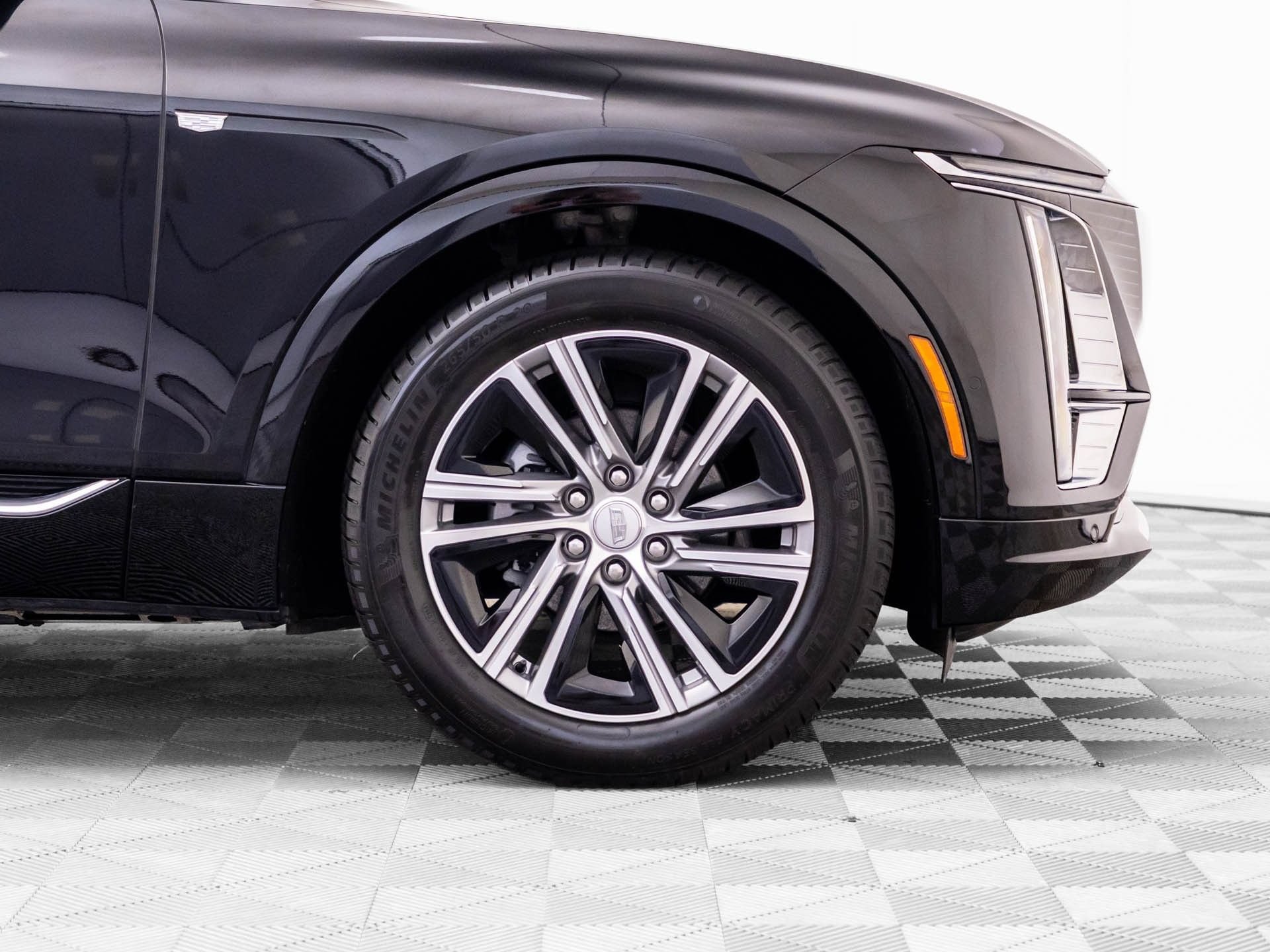 Certified 2024 Cadillac Lyriq Luxury w/ LPO, Floor Liner Package AWD/4WD image 36