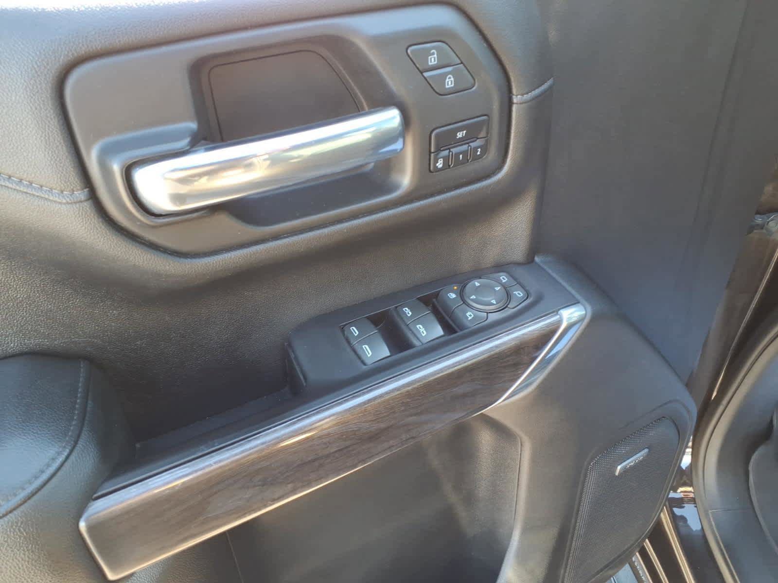 Used 2020 Chevrolet Silverado 1500 LTZ w/ LTZ Premium Package AWD/4WD image 14