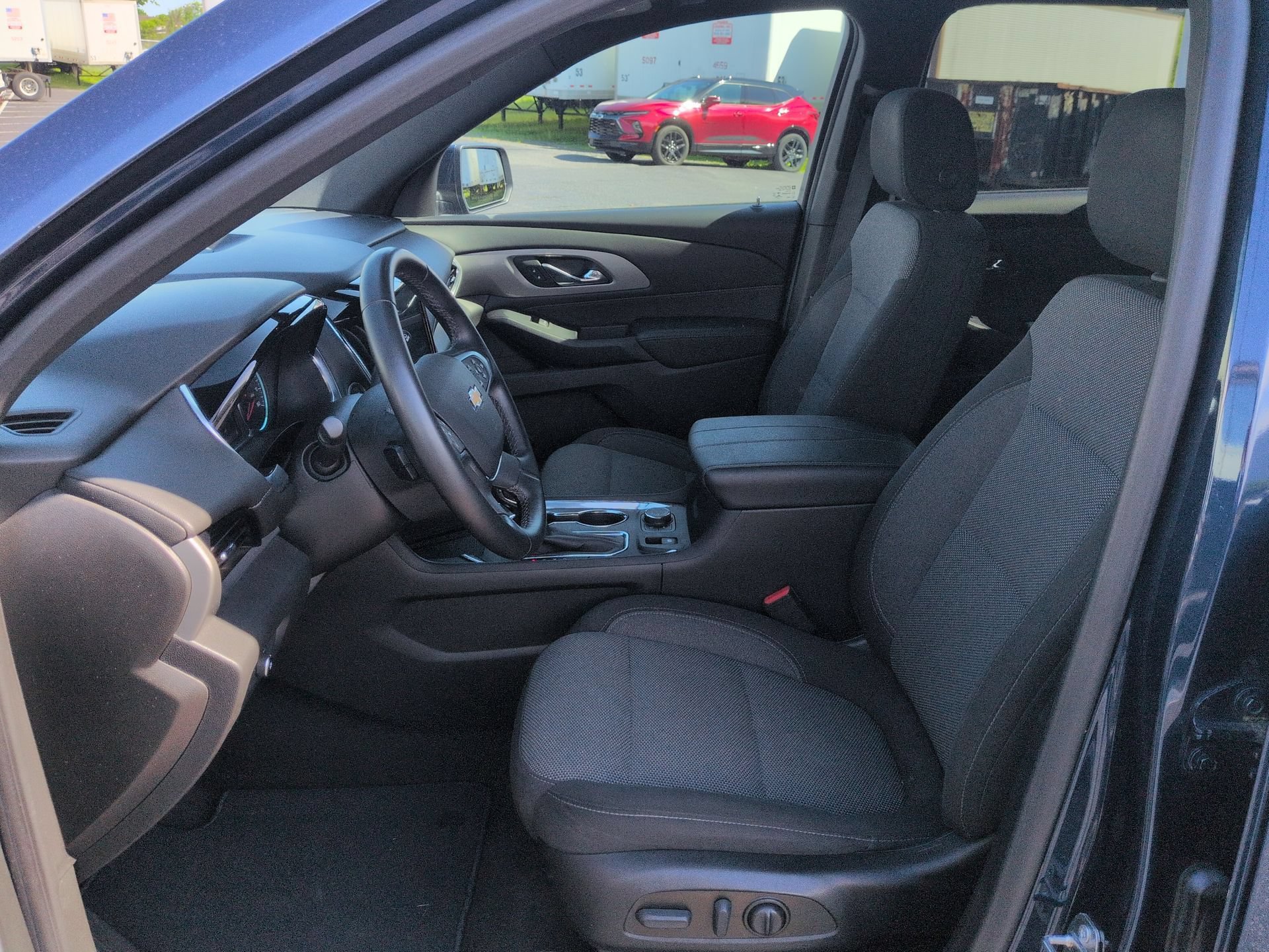 Certified 2023 Chevrolet Traverse LT AWD/4WD image 19