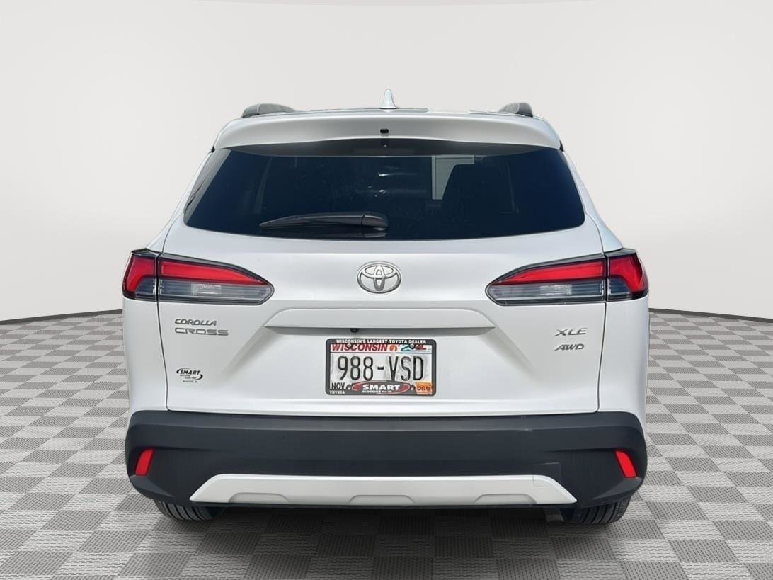 Used 2023 Toyota Corolla Cross XLE w/ Convenience Package image 6