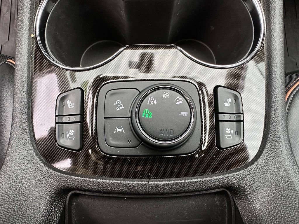 Certified 2021 GMC Acadia AT4 w/ Technology Package AWD/4WD image 37