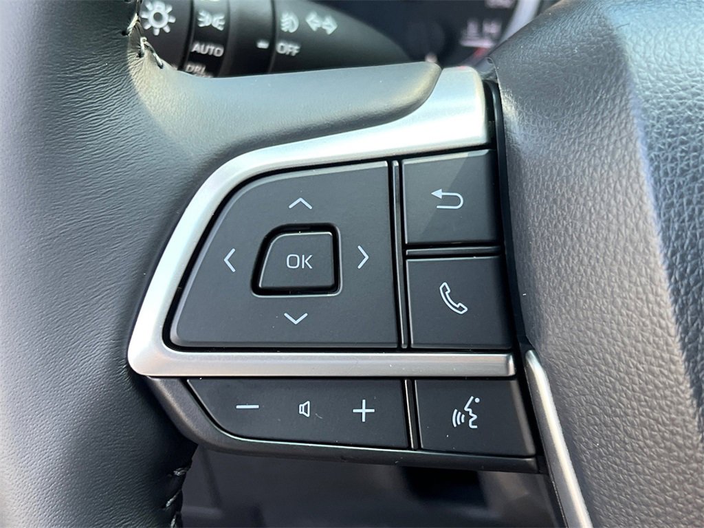New 2026 Toyota Highlander XLE image 25