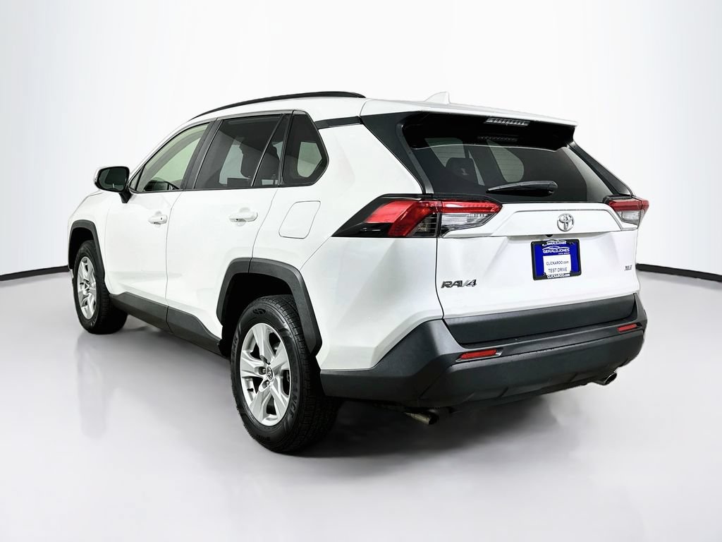 Used 2021 Toyota RAV4 XLE w/ Convenience Package FWD image 6