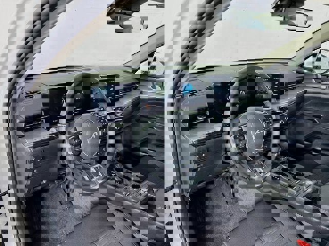 New 2025 Kia K5 LXS image 9