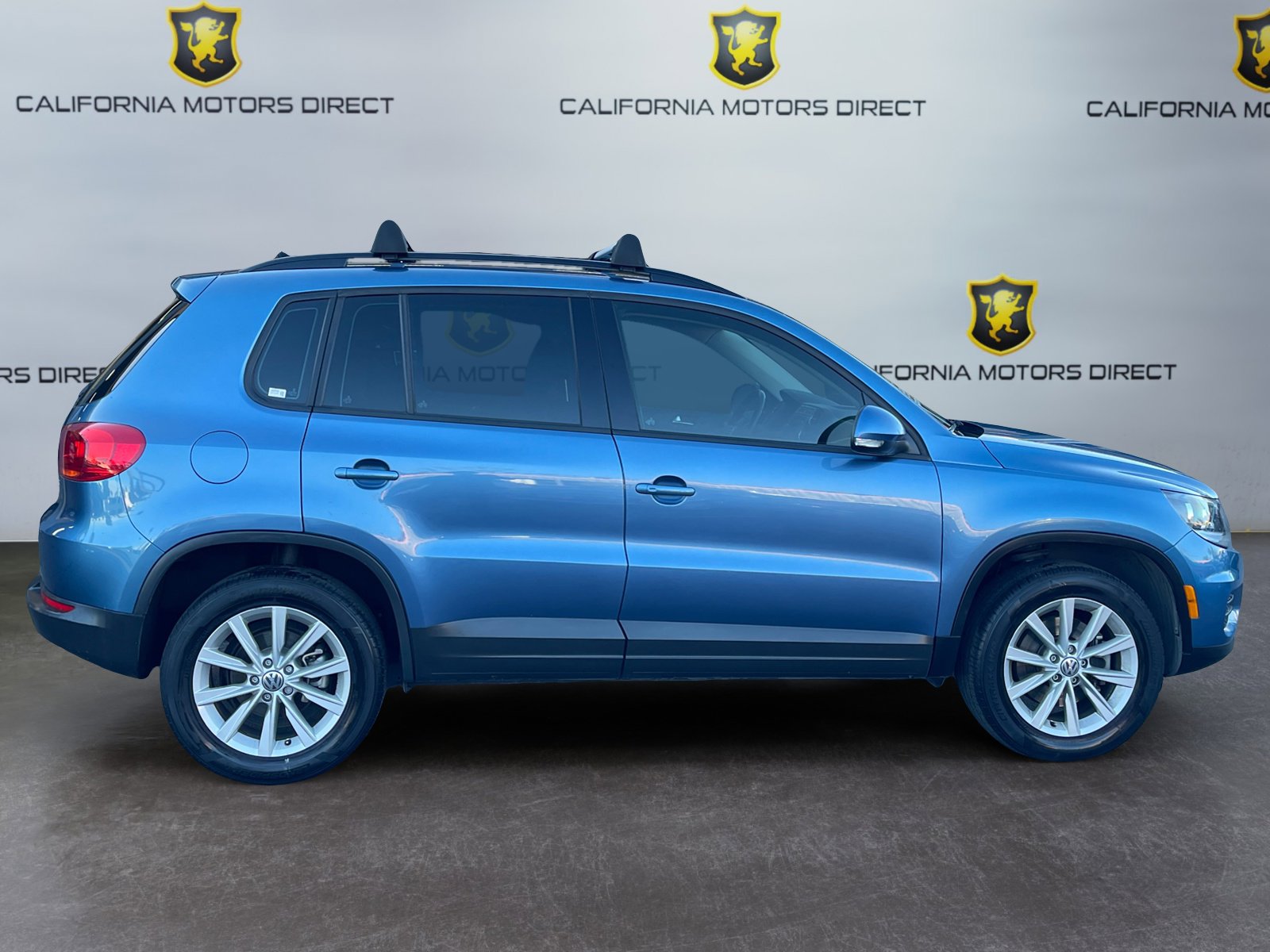 Used 2017 Volkswagen Tiguan Limited w/ Premium Package FWD image 6