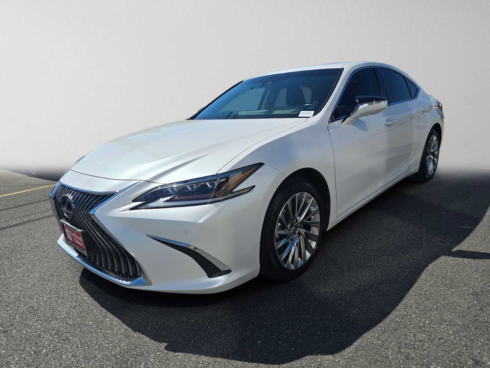 Used 2021 Lexus ES 300h w/ Accessory Package 2 FWD image 3