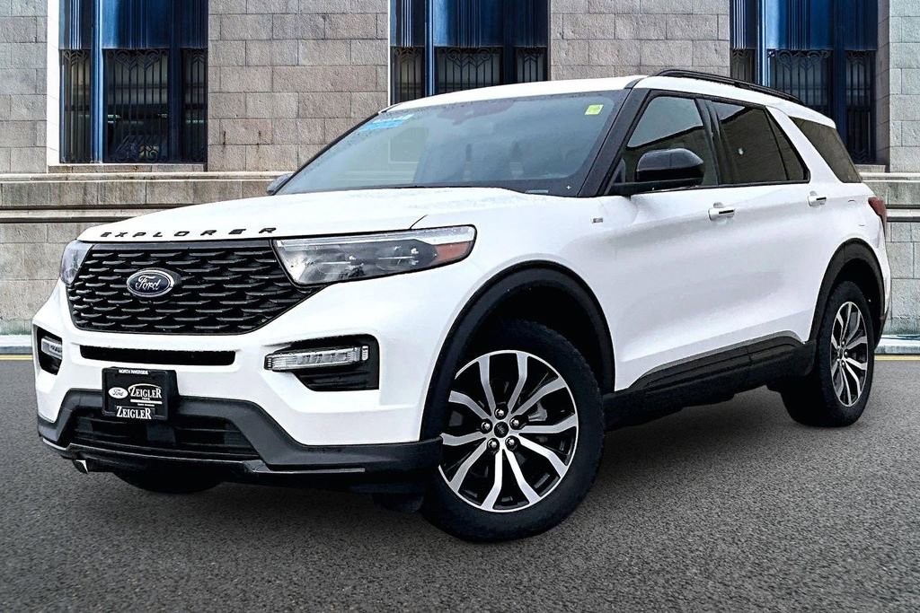 Used 2022 Ford Explorer ST-Line w/ Class IV Trailer Tow Package image 2