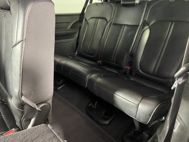 Used 2024 Jeep Wagoneer L Series II w/ Flexible Seating Group image 20