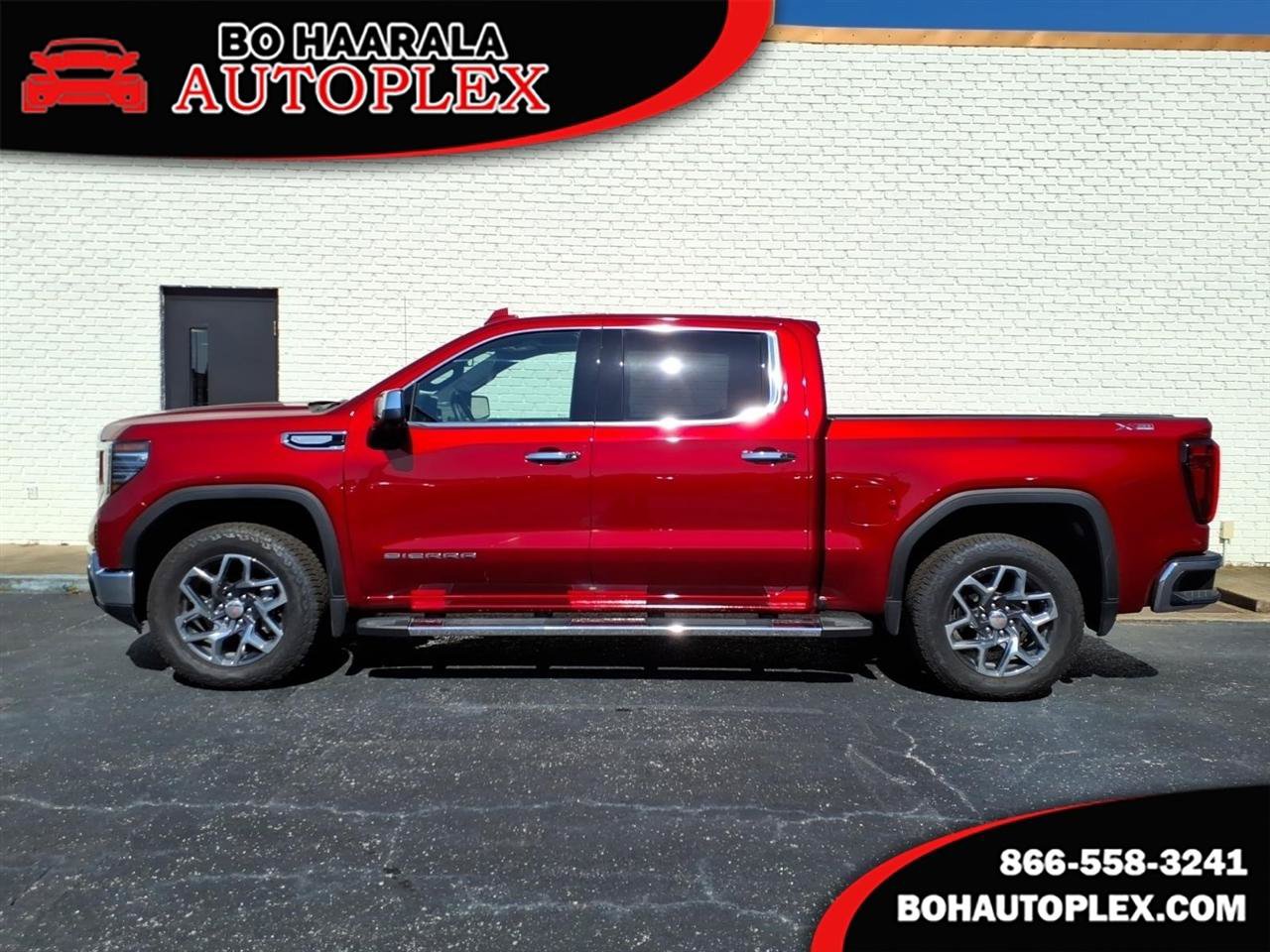 Used 2026 GMC Sierra 1500 SLT AWD/4WD image 1