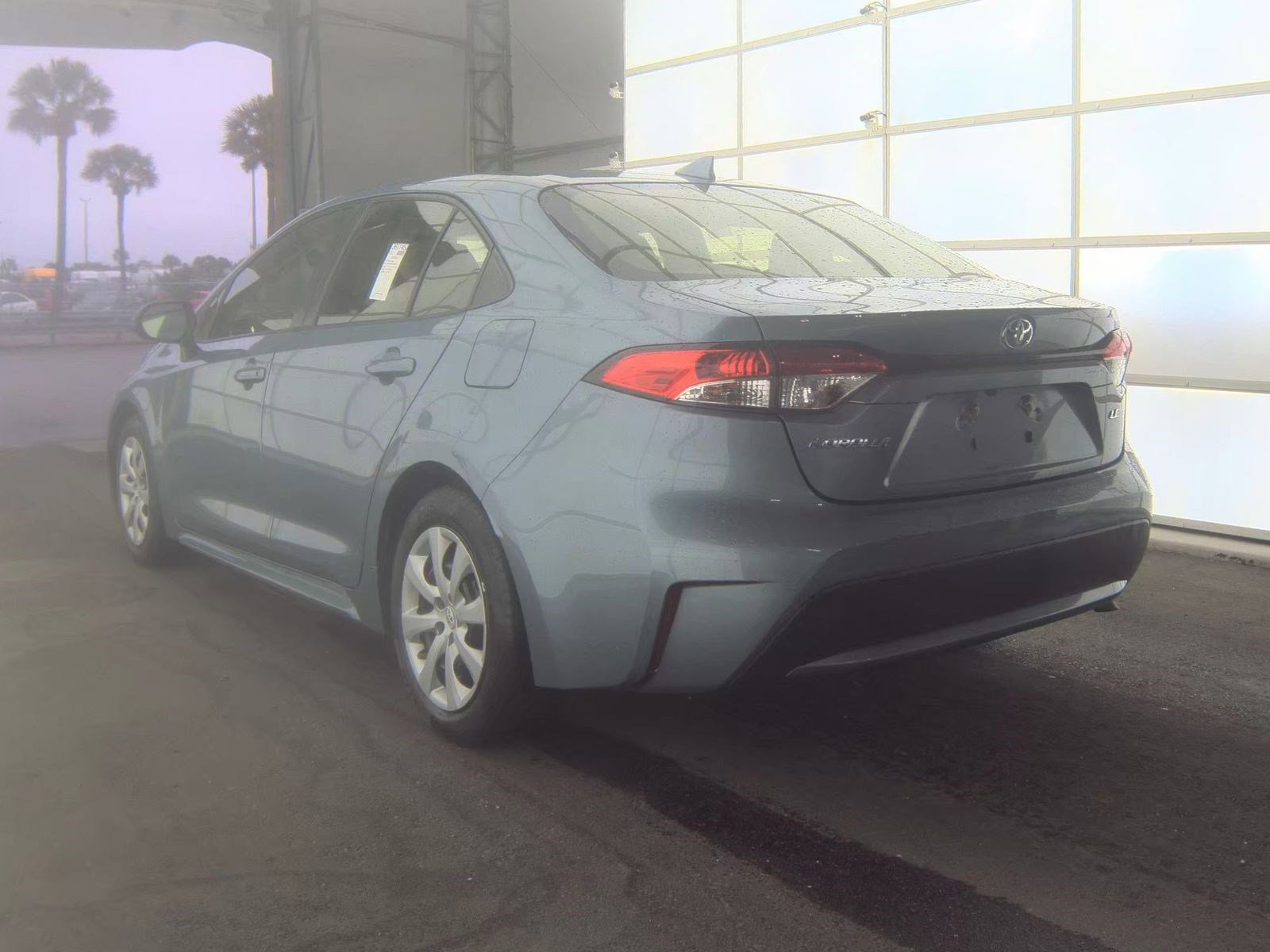 Used 2022 Toyota Corolla LE image 8