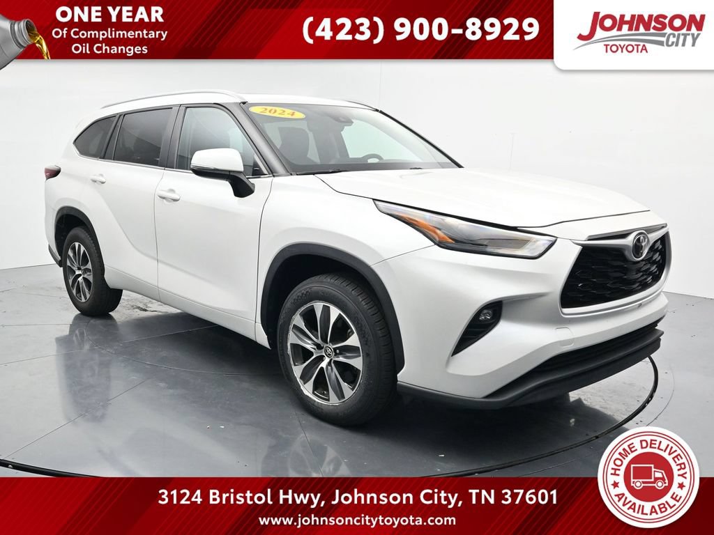 Used 2024 Toyota Highlander XLE
