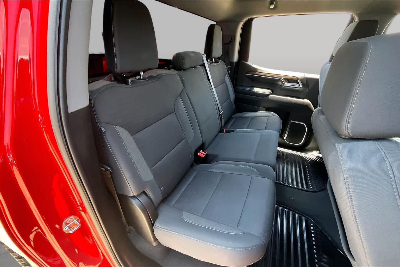 Used 2022 Chevrolet Silverado 1500 LT RWD image 19