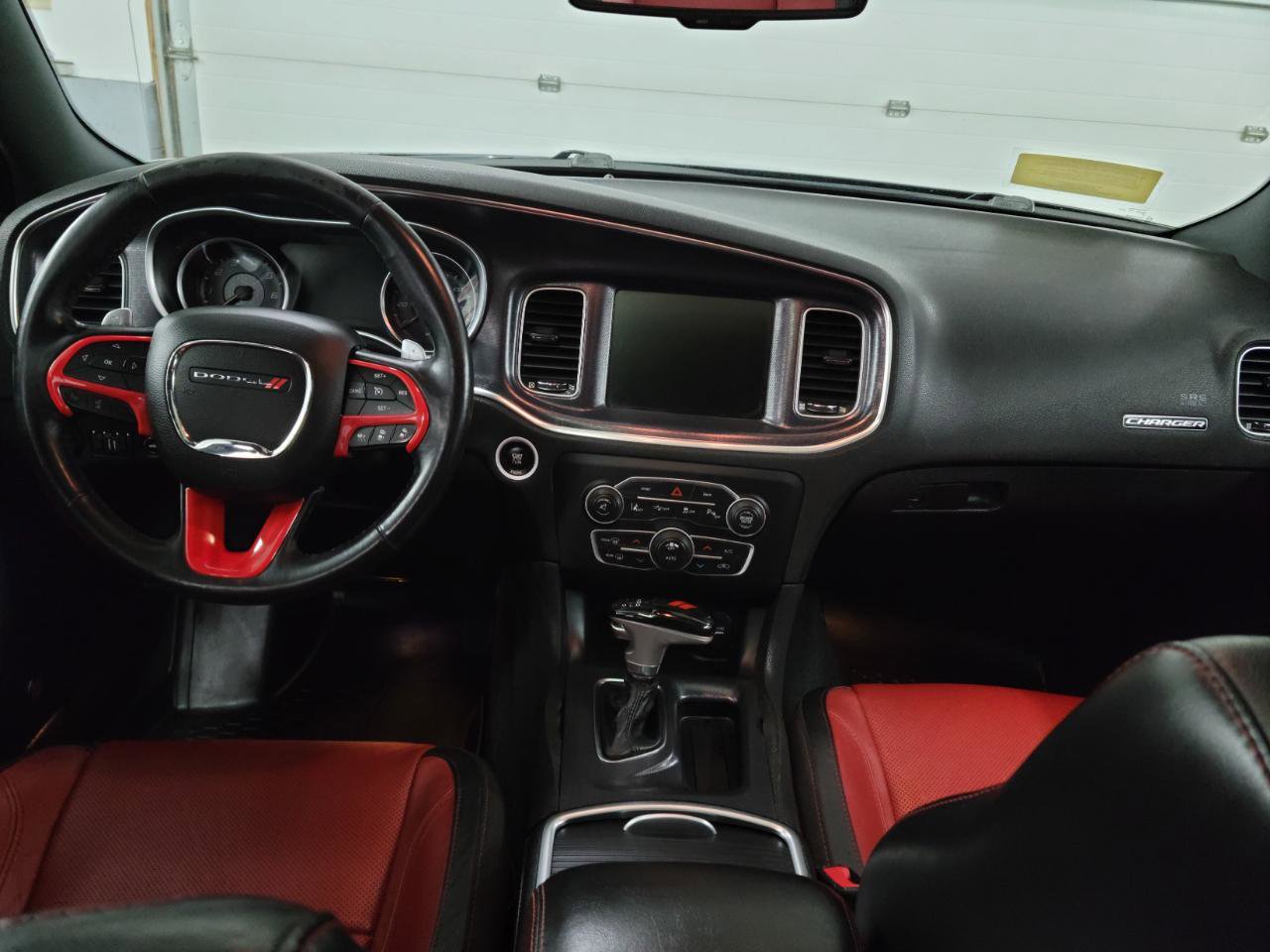 Used 2015 Dodge Charger SXT w/ AWD Premium Group image 18