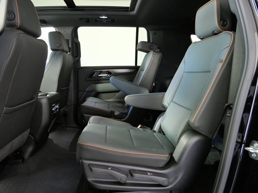 New 2026 GMC Yukon XL AT4 w/ AT4 Premium Package AWD/4WD image 13