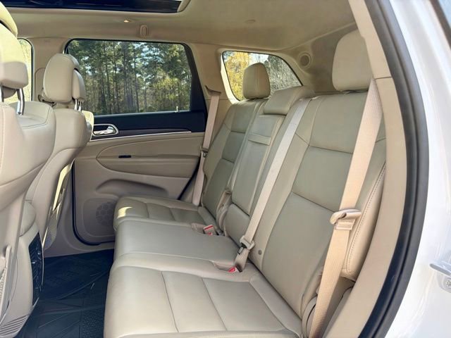 Used 2021 Jeep Grand Cherokee Limited w/ Sun & Sound Group image 28