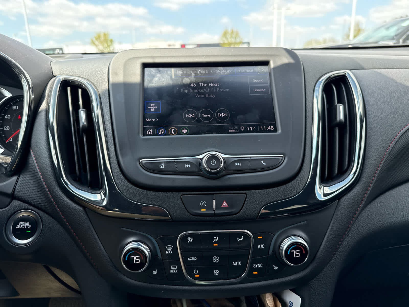 Used 2023 Chevrolet Equinox RS AWD/4WD image 11