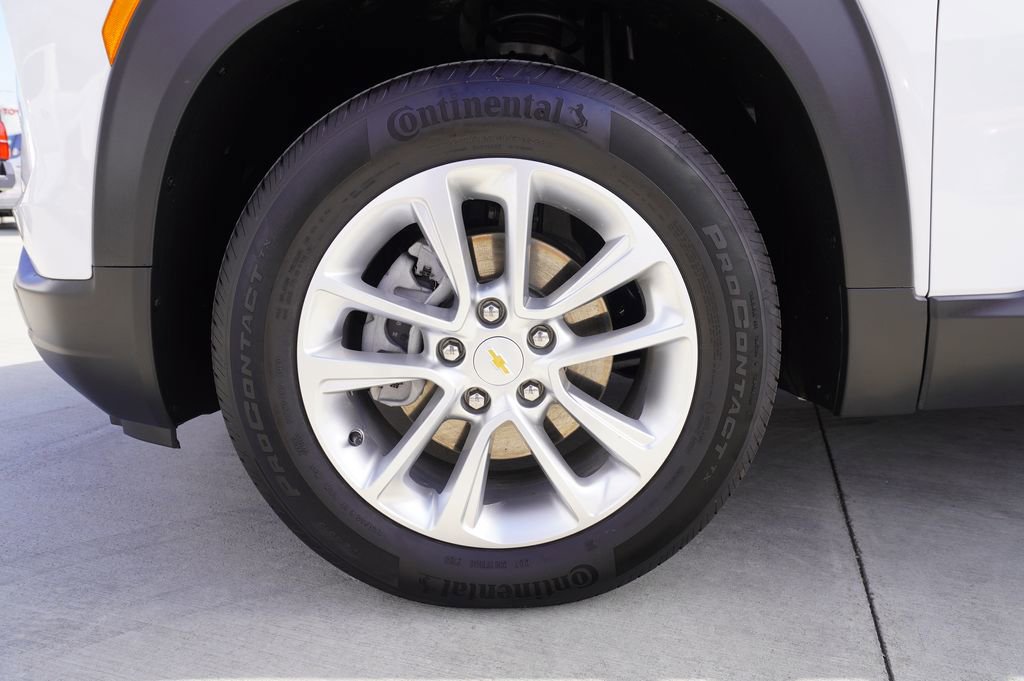 Used 2025 Chevrolet TrailBlazer LS w/ LS Convenience Package image 19