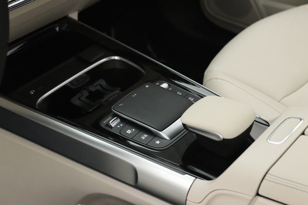 Certified 2022 Mercedes-Benz GLB 250 image 18