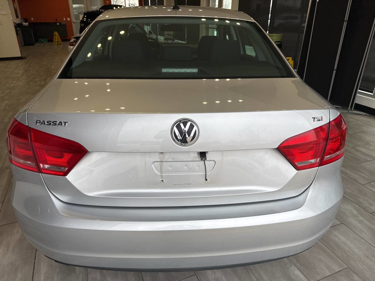 Used 2015 Volkswagen Passat 1.8T S FWD image 6