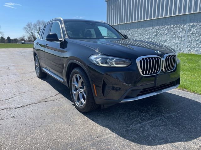 Used 2023 BMW X3 xDrive30i w/ Premium Essential Package AWD/4WD image 1