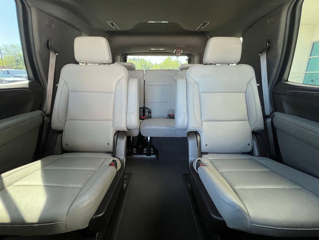 Used 2023 Chevrolet Tahoe Z71 w/ Luxury Package image 13