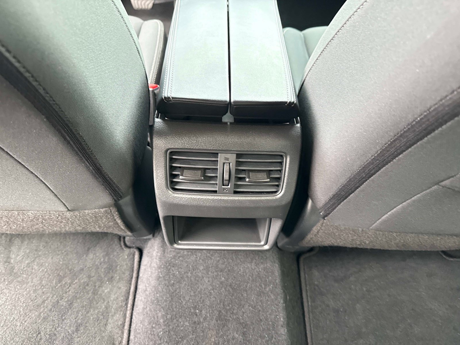 Used 2026 Nissan Rogue S FWD image 16