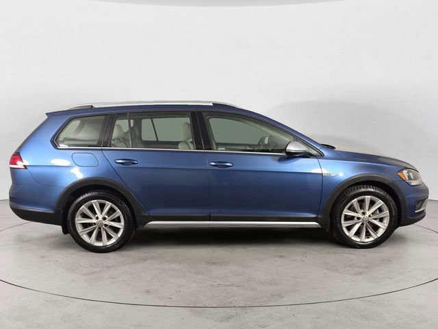 Used 2018 Volkswagen Golf Alltrack AWD/4WD image 6