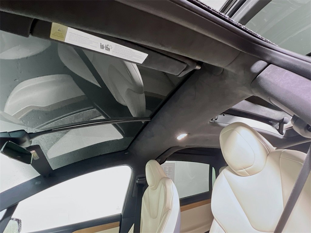 Used 2020 Tesla Model X Long Range image 21