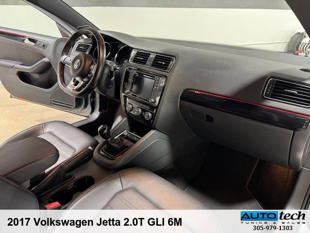 Used 2017 Volkswagen Jetta GLI image 33