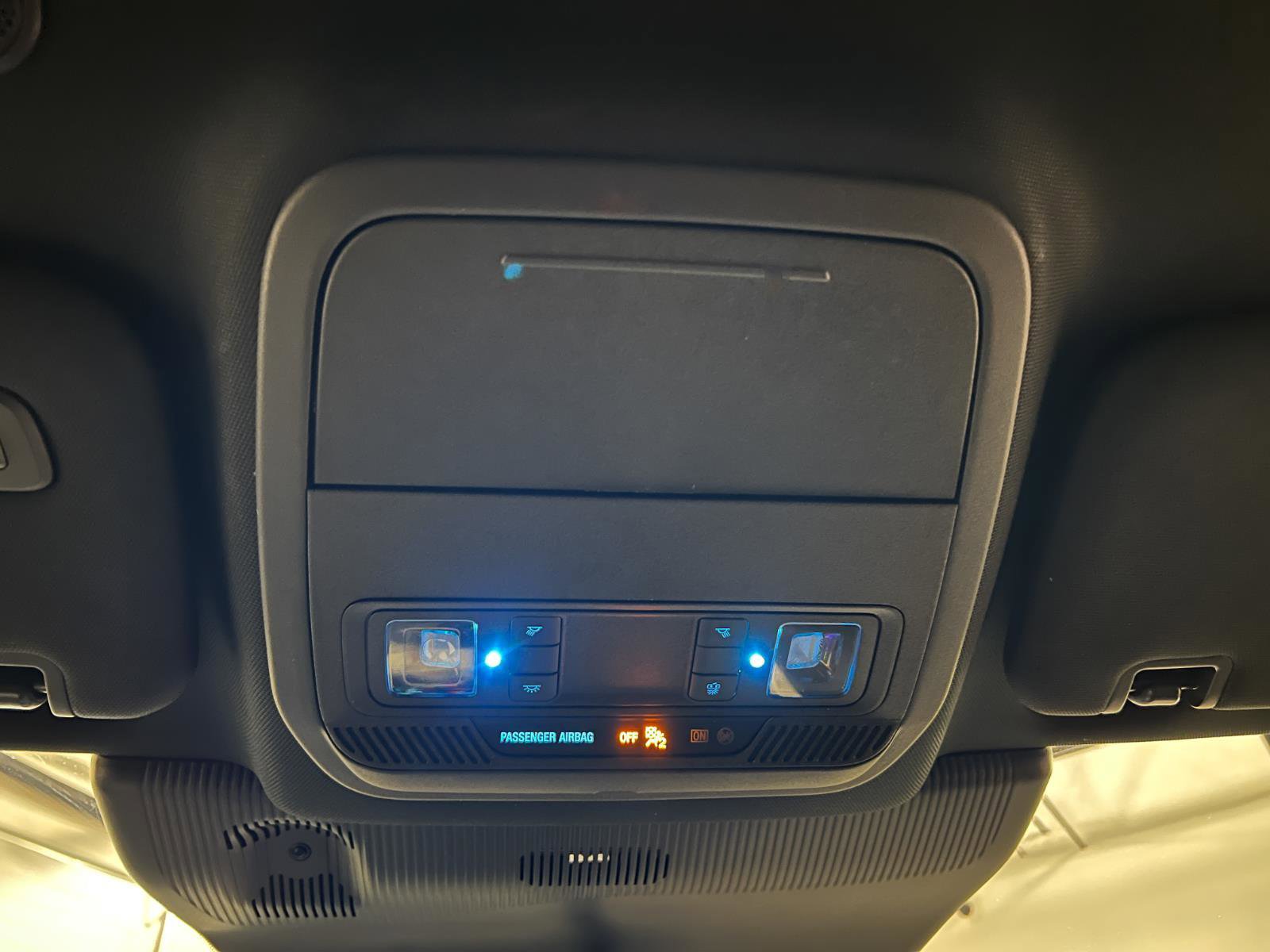 Used 2025 Ford Explorer ST-Line w/ ST-Line Street Pack image 22