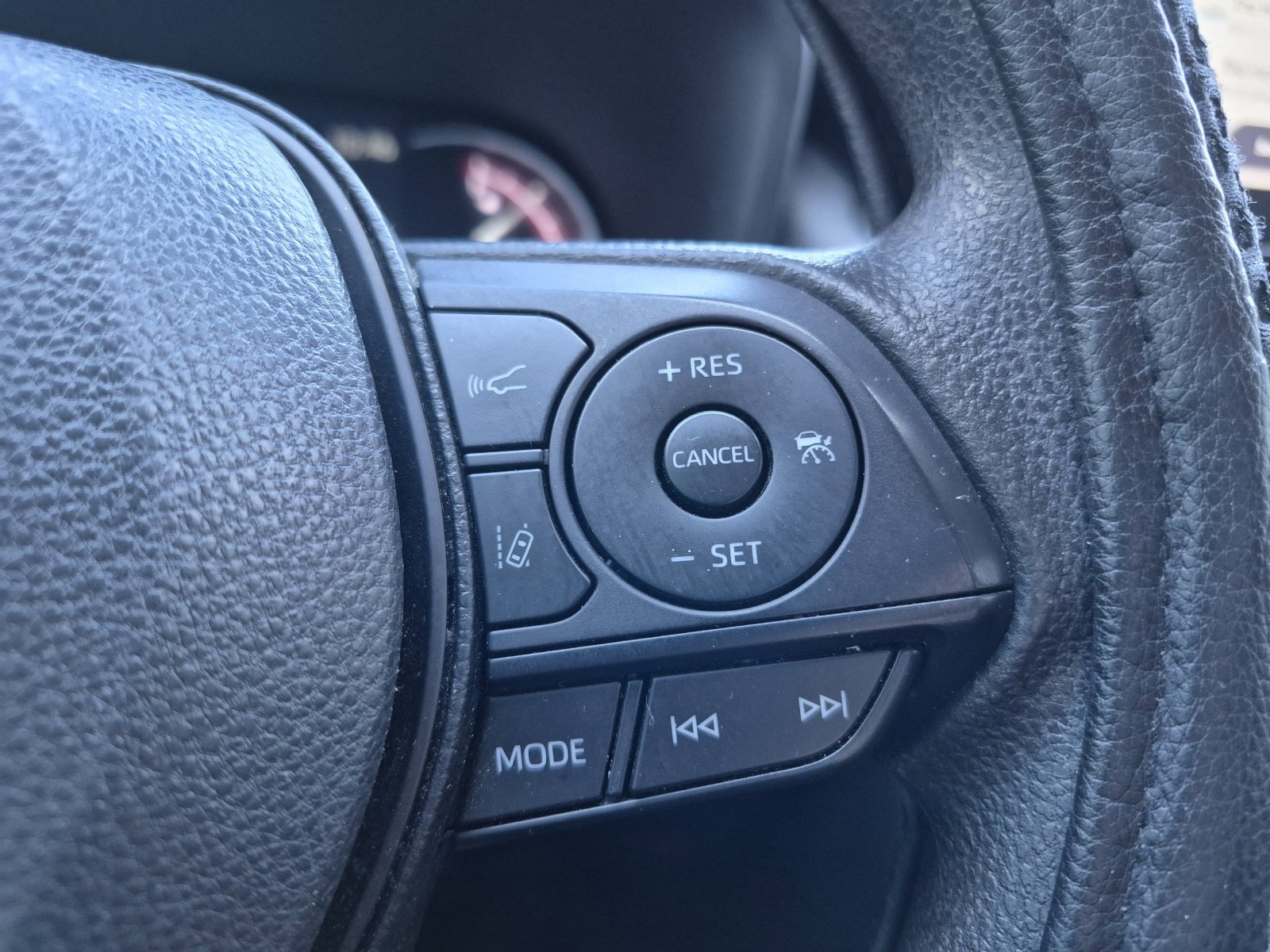 Certified 2023 Toyota RAV4 XLE AWD/4WD image 26