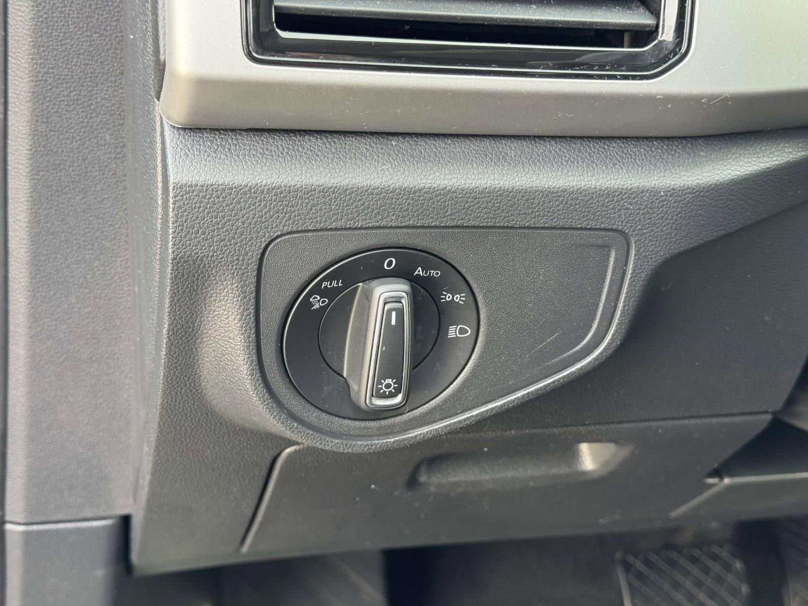 Certified 2022 Volkswagen Atlas SE image 21