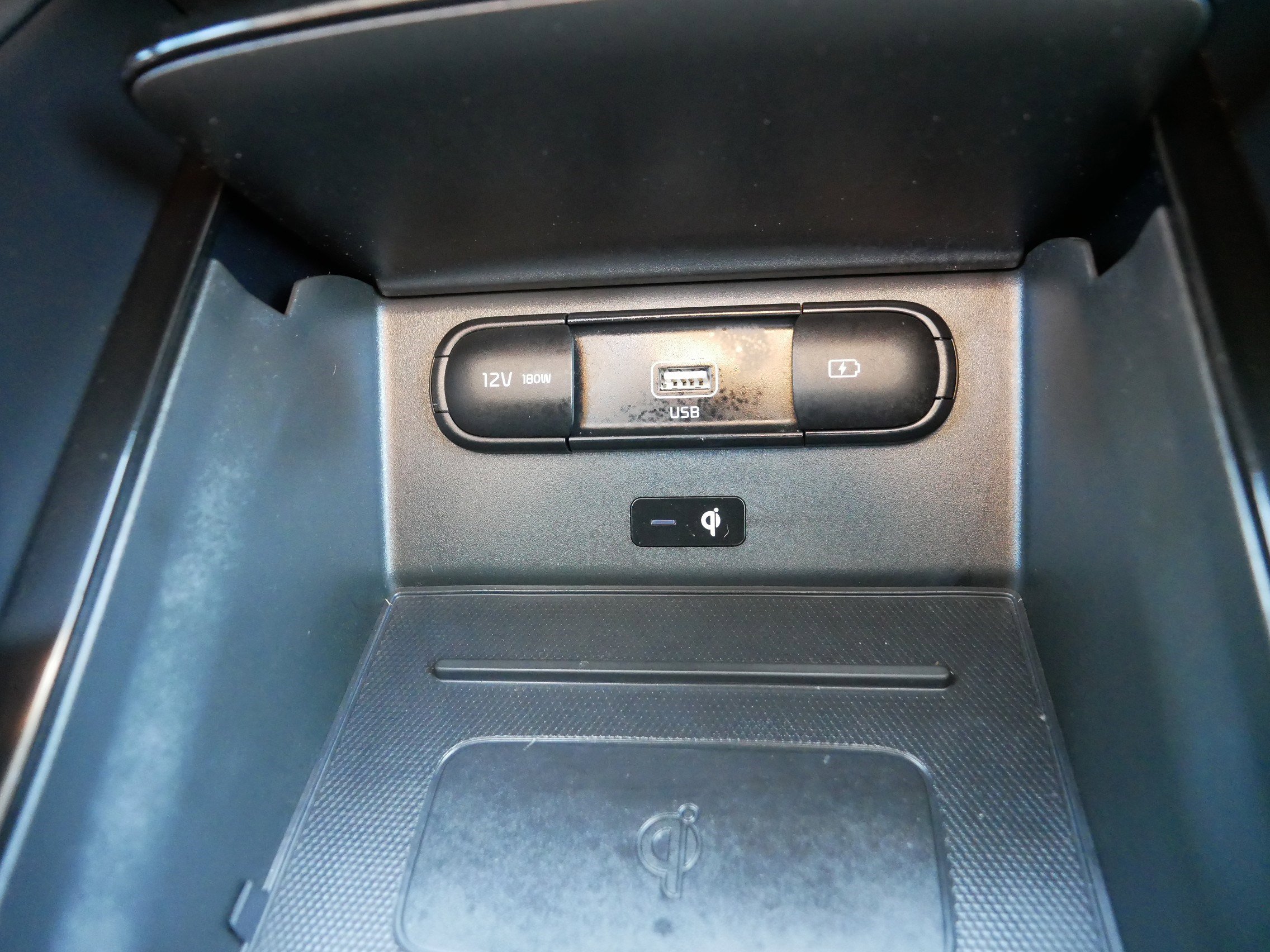 Certified 2022 Kia Telluride SX w/ SX Prestige Package image 33