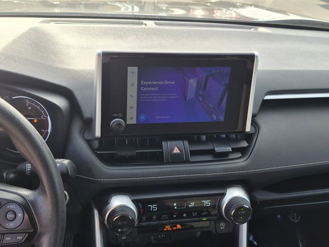 Used 2025 Toyota RAV4 XLE FWD image 17