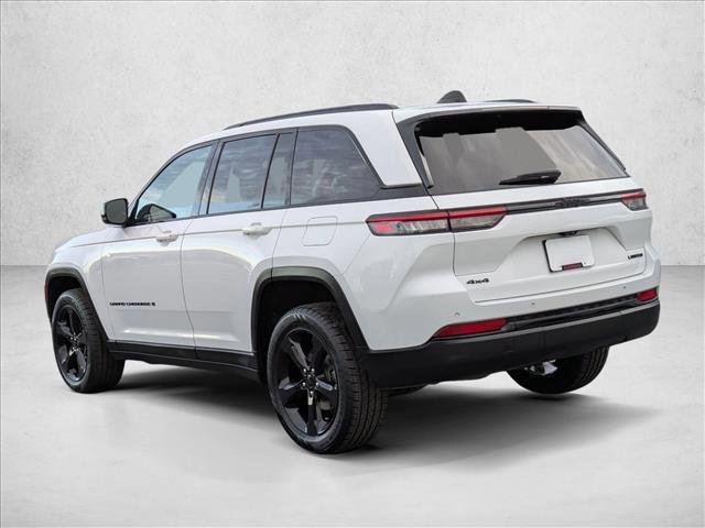 Used 2023 Jeep Grand Cherokee Limited w/ Black Appearance Package image 8