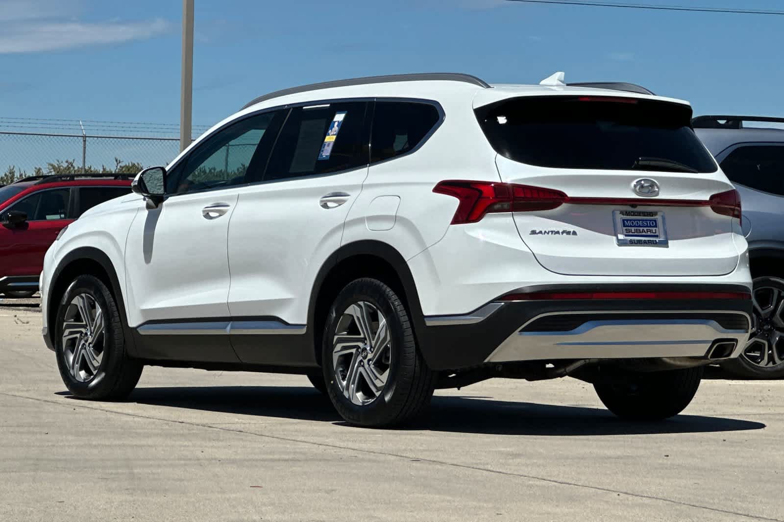 Used 2021 Hyundai Santa Fe SEL w/ Convenience + Premium Package FWD image 5