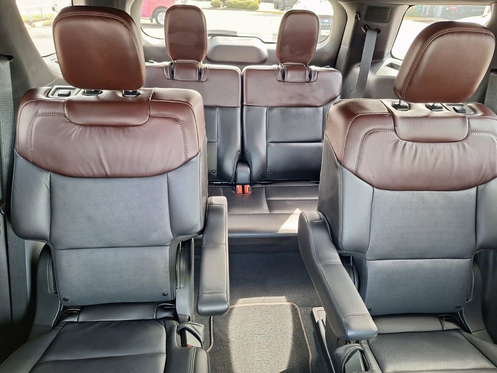 Used 2022 Ford Explorer Platinum w/ Equipment Group 601A image 32