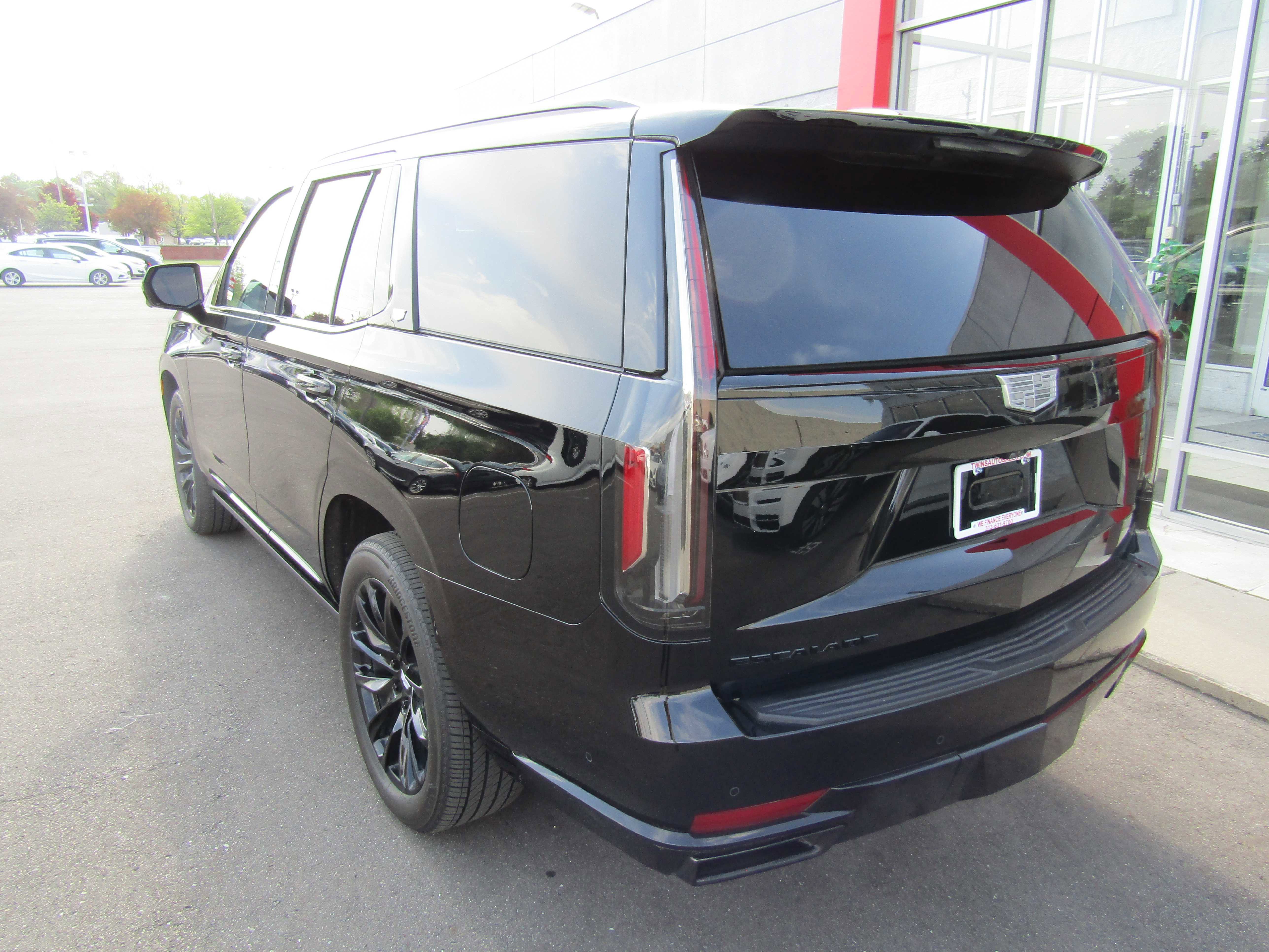Used 2024 Cadillac Escalade Sport w/ LPO, ONYX Package AWD/4WD image 7