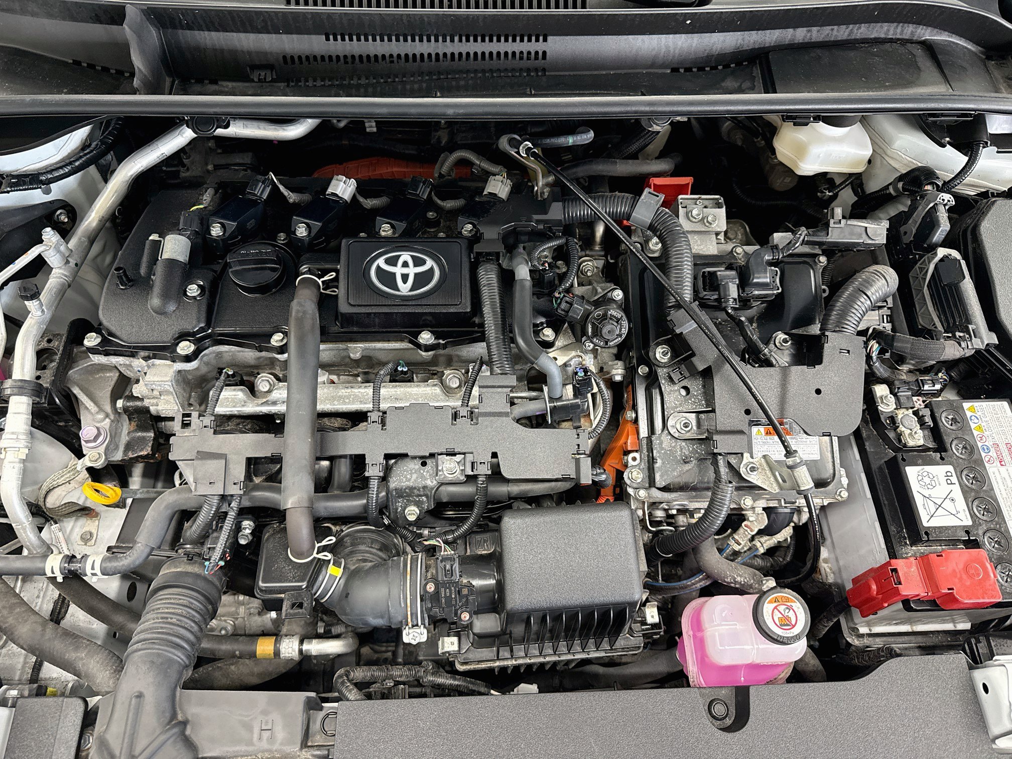 Used 2025 Toyota Corolla LE FWD image 32
